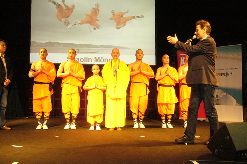 Moderation für die Shaolin Mönche